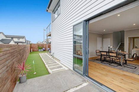 Photo of property in 9 Barque Rise, Long Bay, Auckland, 0630