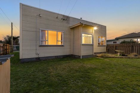 Photo of property in 1 Quinn Road, Levin, 5510