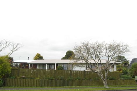 Photo of property in 4 La Salle Drive, Westown, New Plymouth, 4310