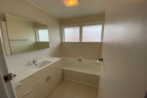 Photo of property in 8 Carlson Crescent, Silverdale, Hamilton, 3216