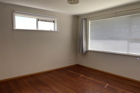 Photo of property in 17 Ellen Street, Manurewa East, Auckland, 2102