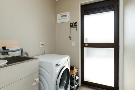 Photo of property in 6 Mercury Street, Milson, Palmerston North, 4414