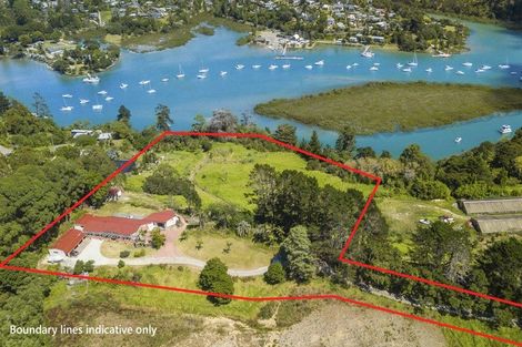 Photo of property in 90 Cedar Terrace, Stanmore Bay, Whangaparaoa, 0932