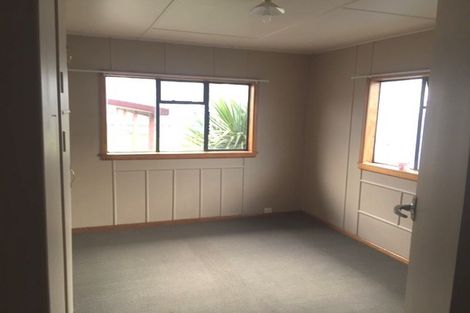 Photo of property in 12 Mersey Street, South Hill, Oamaru, 9400