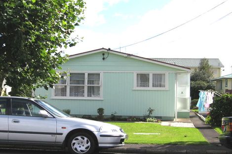 Photo of property in 3/3 Taikata Road, Te Atatu Peninsula, Auckland, 0610