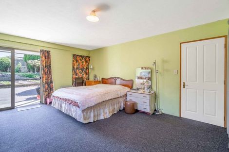 Photo of property in 728 Queens Drive, Waikiwi, Invercargill, 9810