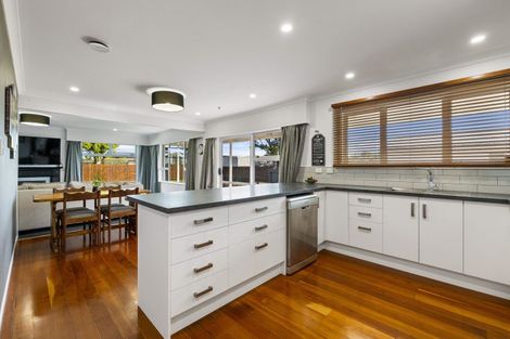 Photo of property in 135 Brecon Road, Stratford, 4332