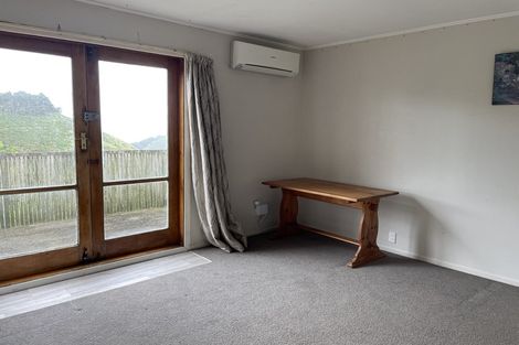 Photo of property in 29 Kitchener Terrace, Johnsonville, Wellington, 6037