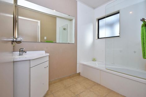 Photo of property in 68b Marne Road, Papakura, 2110