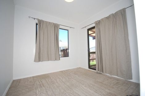 Photo of property in 22 Sheehan Avenue, Papakura, 2110