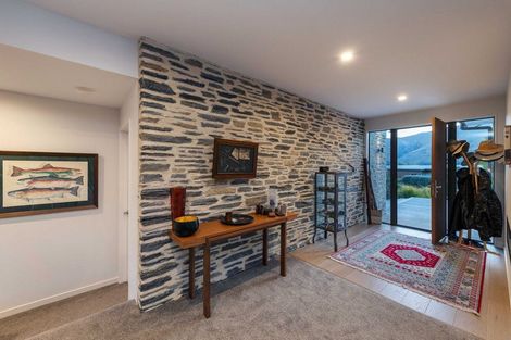 Photo of property in 1 Clearview Street, Wanaka, 9305
