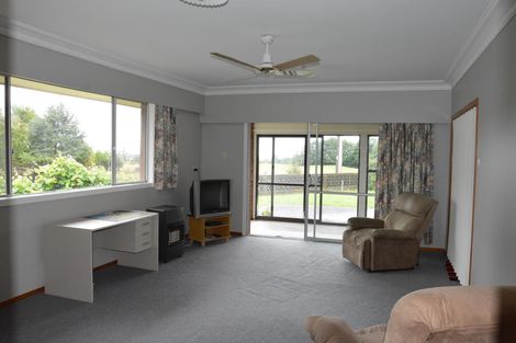 Photo of property in 3090 Mountain Road, Midhirst, Stratford, 4394