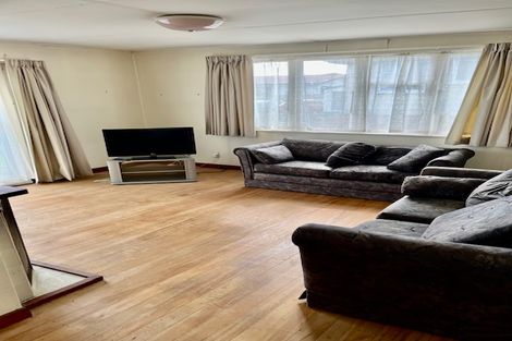 Photo of property in 97 Hillsborough Road, Hillsborough, Auckland, 1042