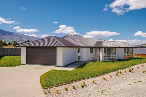 Photo of property in 5 Arion Court, Mount Pisa, Cromwell, 9383