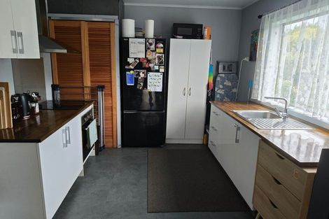 Photo of property in 28 Warwick Road, Stratford, 4332