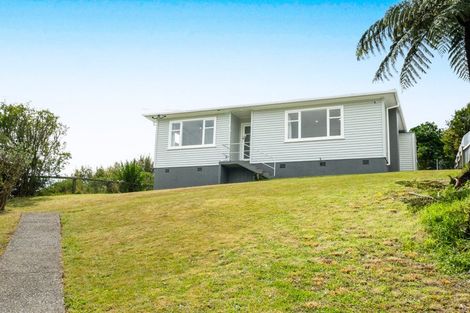 Photo of property in 8 Hampshire Street, Cannons Creek, Porirua, 5024