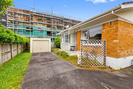 Photo of property in 3/4 Menary Street, Papakura, 2110