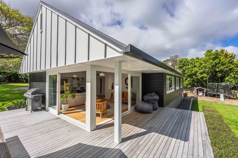 Photo of property in 50 Huia Street, Waikanae, 5036