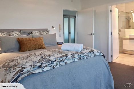 Photo of property in 147 Molesworth Street, New Plymouth, 4312