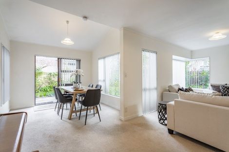 Photo of property in 4 Sutherland Avenue, Silverstream, Upper Hutt, 5019