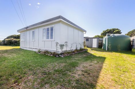 Photo of property in 345 Te Horo Beach Road, Te Horo Beach, Otaki, 5581