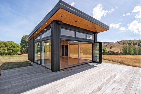 Photo of property in 360a Longbush Road, Hinakura, Masterton, 5884