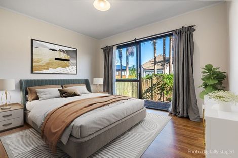 Photo of property in 45a Takutai Avenue, Half Moon Bay, Auckland, 2012