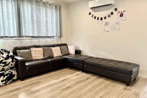 Photo of property in 11c Mandarin Place, Half Moon Bay, Auckland, 2012