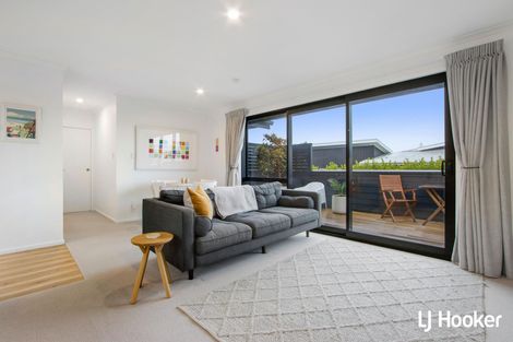 Photo of property in 24 Surfers Avenue, Waihi Beach, 3611