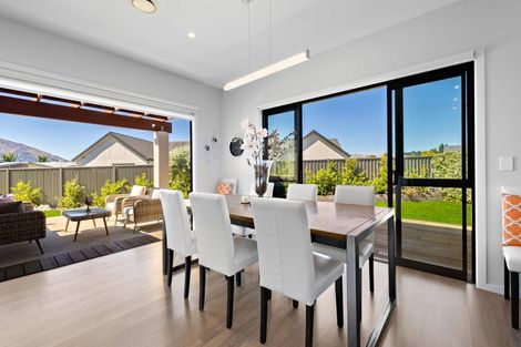Photo of property in 11 Marbleleaf Lane, Albert Town, Wanaka, 9305