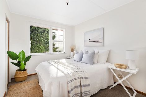 Photo of property in 17 Cardiff Crescent, Cannons Creek, Porirua, 5024