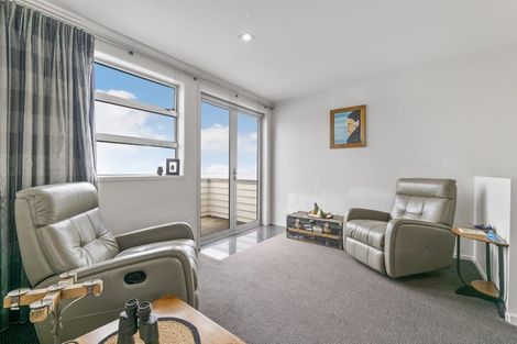 Photo of property in 9b Chilman Street, Strandon, New Plymouth, 4312