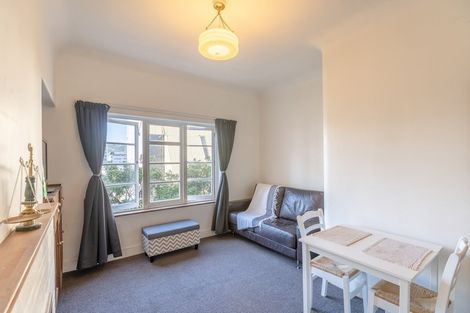 Photo of property in 2/193 The Terrace, Wellington Central, Wellington, 6011