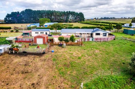 Photo of property in 38 Ketemarae Road, Normanby, Hawera, 4675