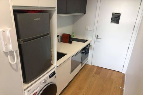 Photo of property in Frank Sargeson Apts, 205/80 Anzac Street, Takapuna, Auckland, 0622
