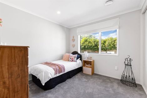 Photo of property in 37 Campion Place, Rolleston, 7614