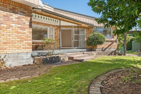 Photo of property in 91 Manu Crescent, Upper Vogeltown, New Plymouth, 4310