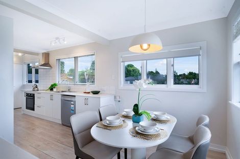 Photo of property in 102 Tirimoana Road, Te Atatu South, Auckland, 0602