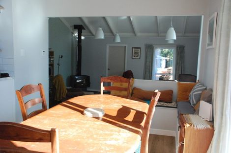 Photo of property in 196 Seaview Road, Westown, New Plymouth, 4310