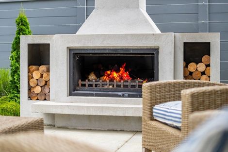 Photo of property in 8 Ramarama Lane, Crofton Downs, Wellington, 6035