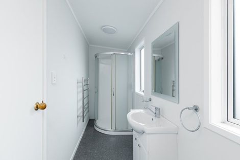 Photo of property in 26 Heta Road, Highlands Park, New Plymouth, 4312