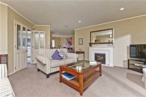 Photo of property in 1/3 Morton Avenue, Forrest Hill, Auckland, 0620