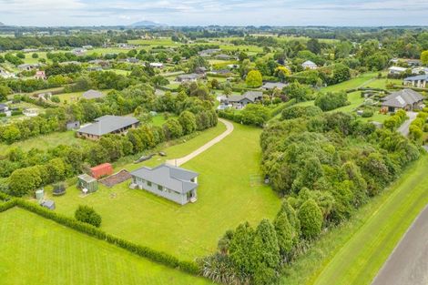 Photo of property in 12 Faydon Close, Ohau, Levin, 5570