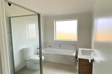 Photo of property in 57 Mclarin Road, Glenbrook, 2681