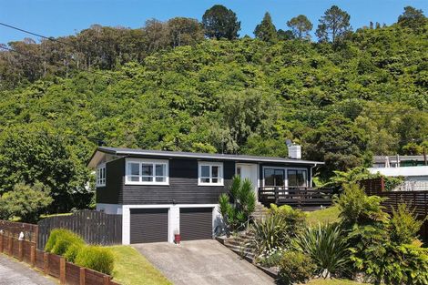 Photo of property in 6 Hawk Place, Selwyn Heights, Rotorua, 3015
