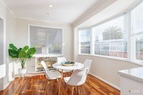 Photo of property in 15 Ruru Crescent, Heretaunga, Upper Hutt, 5018