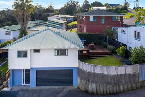 Photo of property in 2/287 Vipond Road, Stanmore Bay, Whangaparaoa, 0932