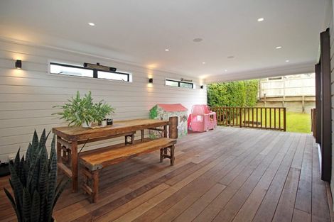 Photo of property in 2/30 Corunna Road, Milford, Auckland, 0620