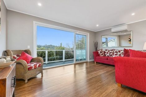 Photo of property in 11 Gurnard Road, Stillwater, Silverdale, 0993