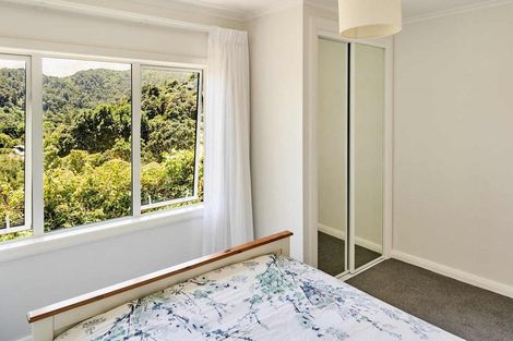 Photo of property in 35 Walter Road, Lowry Bay, Lower Hutt, 5013